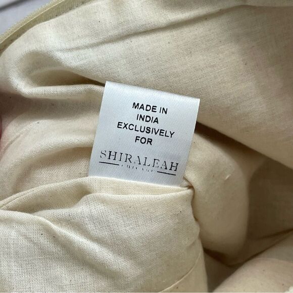 Shiraleah Giselle Zip Pouch Crochet Bobble with Tassel Ombré Pink and Cream NEW - Picture 6 of 9